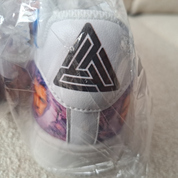 Chris Brown Sneakers White and Purple Sneakers with Geometric Logo - Picture 1 of 6